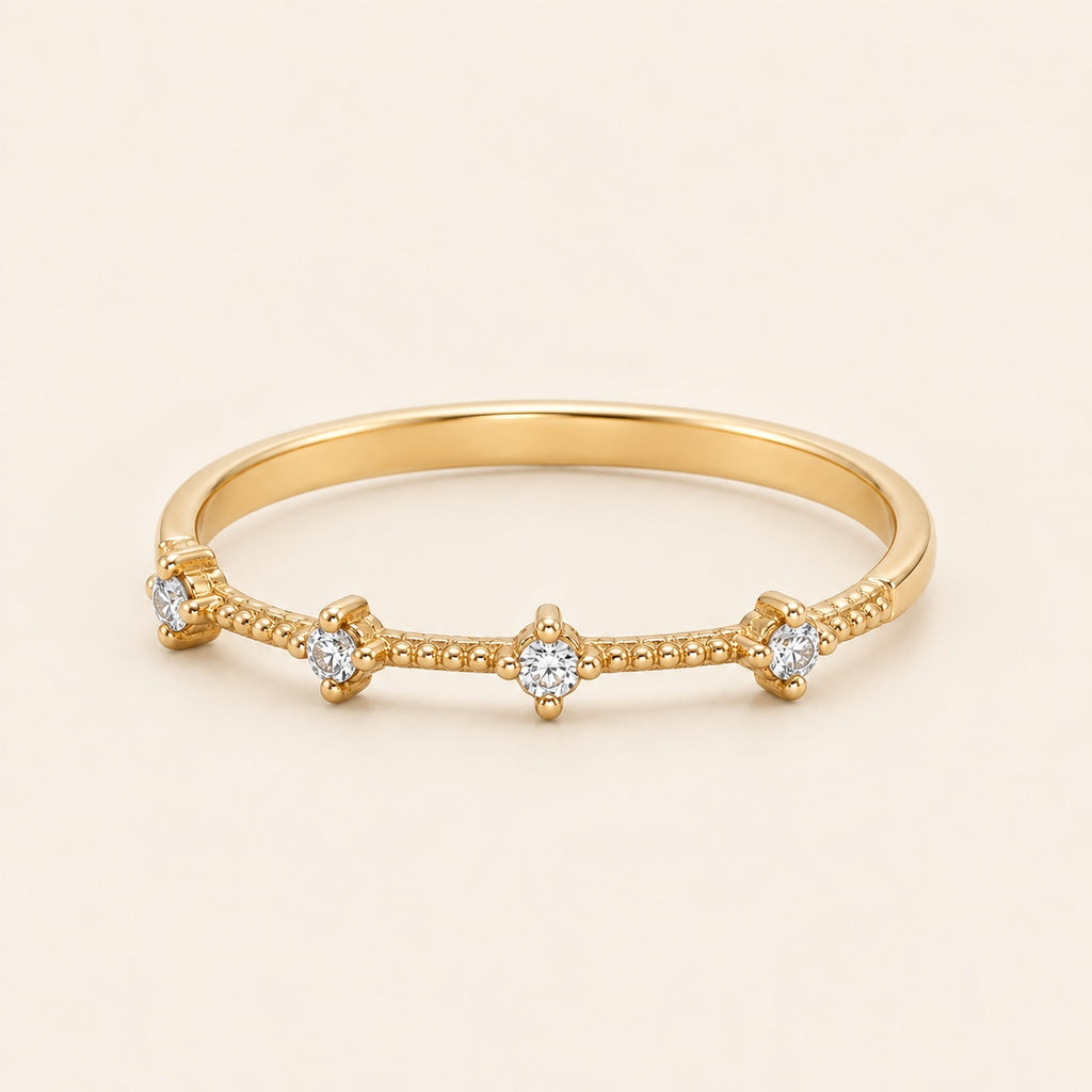 Anillo Fino de Oro Amarillo 10k con Piedras Pequeñas, Talla 8